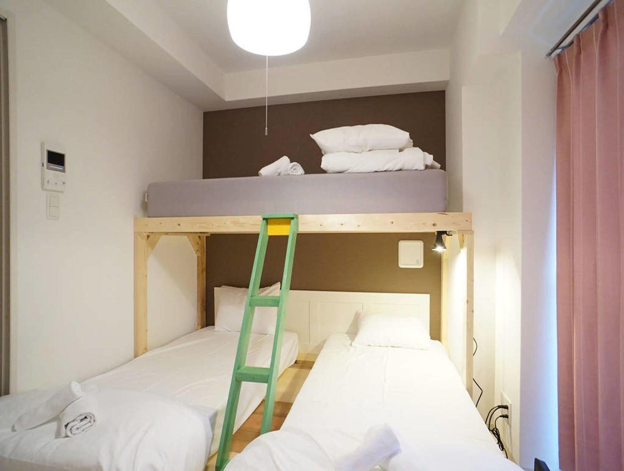 Galaxy Apartment Osaka Exterior photo
